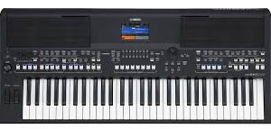 Yamaha PSR-SX600 61-Key Arranger Workstation Keyboard